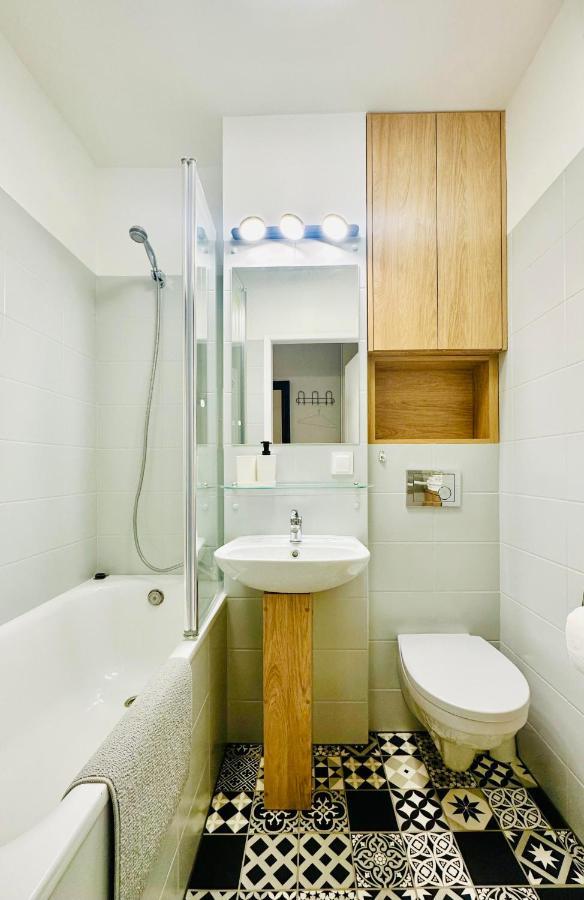 Eastside Warsaw Apartment Экстерьер фото